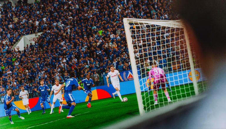 Ligue Europa : Salzbourg vire en tête à la pause