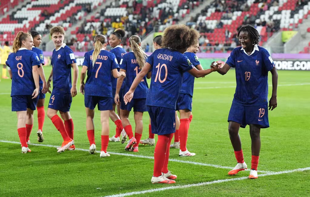 La France affronte le Canada pour une place en quarts de finale de la Coupe du monde féminine U20