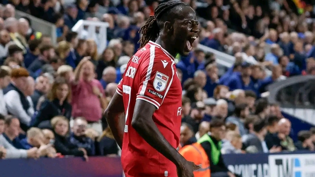 Championship: Issa Kaboré allows Wrexham to take the lead