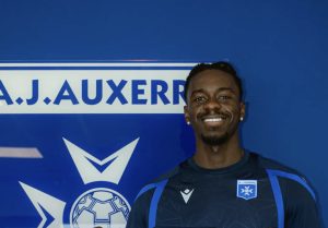 France : les débuts d&rsquo;Axel Tuanzebe avec Auxerre reportés par Will Still