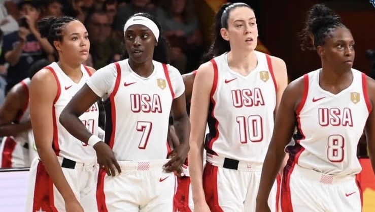 Basketball / Coupe du monde féminine : les États-Unis mènent face à l'Italie dans un match à deux visages à la pause