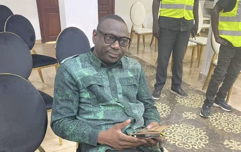 RDC : Flory Mapamboli nomme Lambert Hassani Moussa à la présidence de la section football de Vita Club !