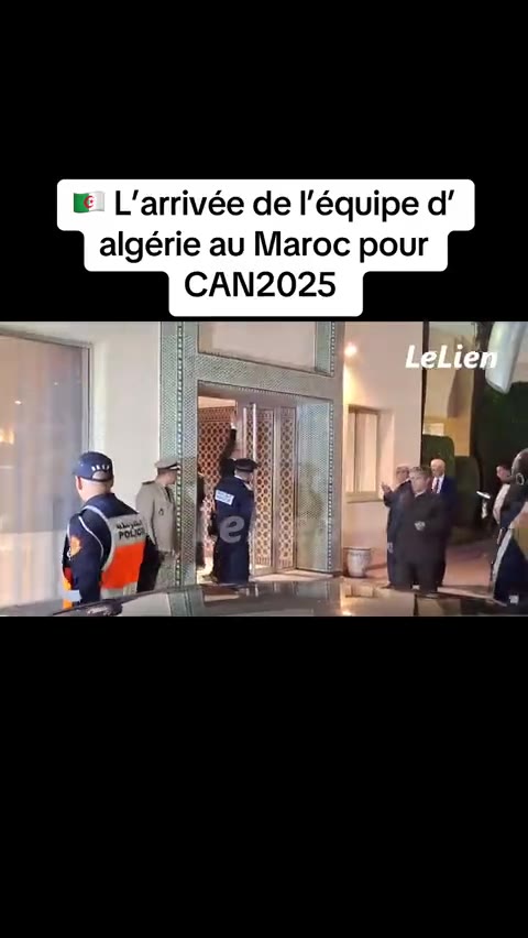 Arrivée de l’équipe d’ au pour ...