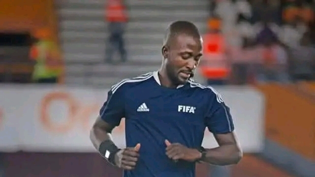 UFOA-B U17 : Benoît Ben Bado désigné arbitre principal de la finale