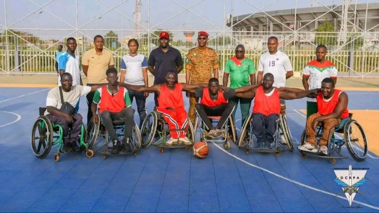 Handisport : les blessés en opération s’initient au handibasket à Ouagadougou