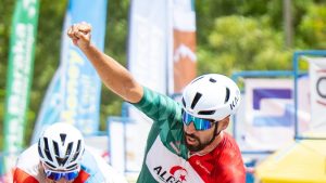 37e Tour du Faso : Hamza Yacine s’impose à Koudougou, Paul Daumont sur le podium