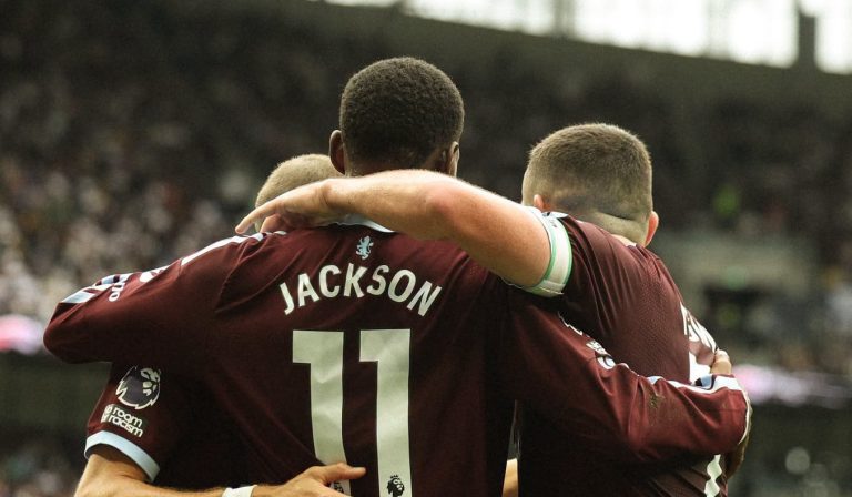 Ligue des champions UEFA / Aston Villa – Fenerbahçe : Jackson et Mbaye titulaires, les compositions officielles