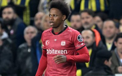 Clinton Njie : l&rsquo;attaquant camerounais toujours à la recherche d’un nouveau défi