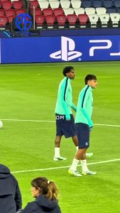 Dounia Mesli — Lamine Yamal avant PSG-Barça