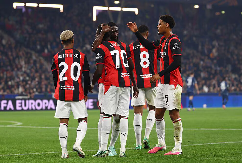 Le Milan AC mène à la mi-temps face à Salzburg lors de la 2è journée de Ligue Europa