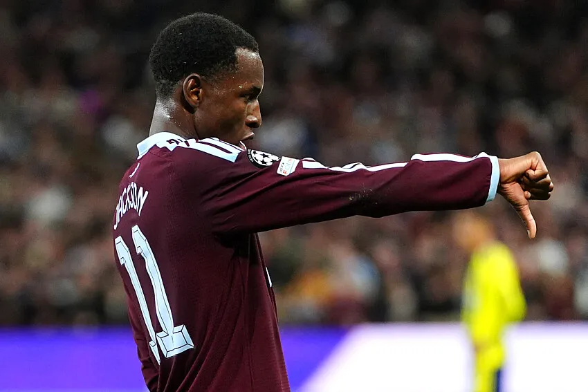 Premier League: Nicolas Jackson scores a brace to bring down Manchester City