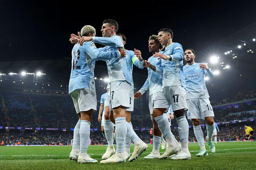 Manchester City mène à la mi-temps devant AEK Athens en Ligue des champions UEFA