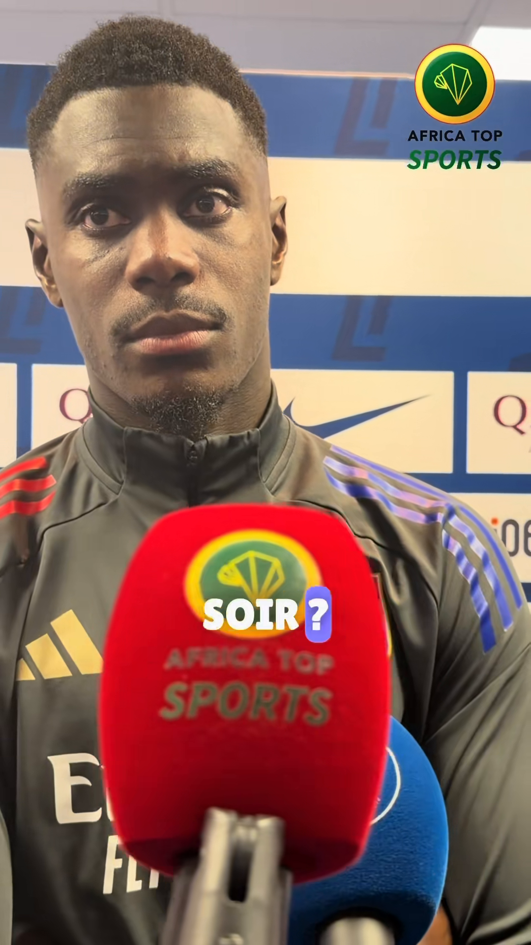 💬 Moussa Niakhaté, un peu piqué par la question après la victoire fac...