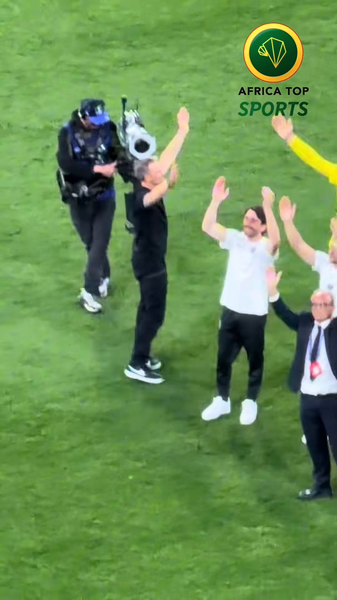 ❤️💙 Luis Enrique  savoure la qualification  en finale 🥹
