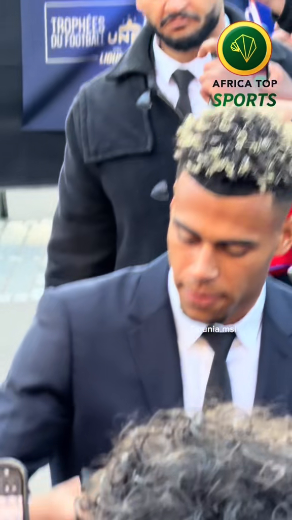 🔴🔵 Désiré Doué et Ousmane Dembélé sur le tapis rouge des Trophées UNF...